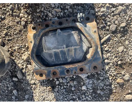 Engine Mounts MACK CT713 Truck Salvage International Inc