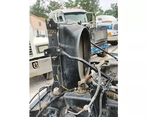 Radiator MACK CTP713 Crj Heavy Trucks And Parts