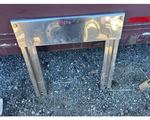 Grille Mack CV713 Granite Dixie Truck Centre