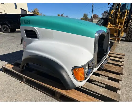 Hood MACK CV713 Dutchers Inc   Heavy Truck Div  Ny