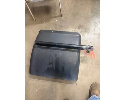 Fender MACK CX613 VISION Hatch Trucking &amp; Salvage Parts LLC