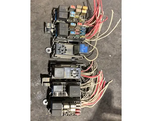Fuse Box MACK CX613 VISION Truck Salvage International Inc