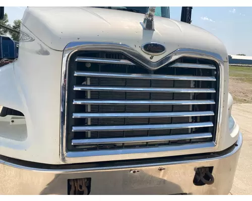 Grille MACK CX613 VISION Vander Haags Inc Sp