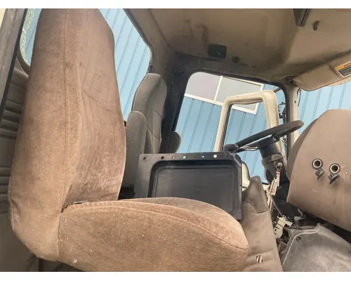 Seat, Front MACK CX613 VISION Vander Haags Inc Kc