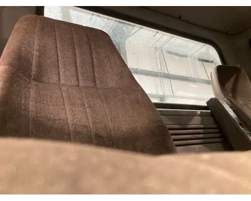Seat, Front MACK CX613 VISION Vander Haags Inc WM