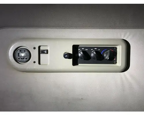 Sleeper MACK CX613 VISION Vander Haags Inc Cb