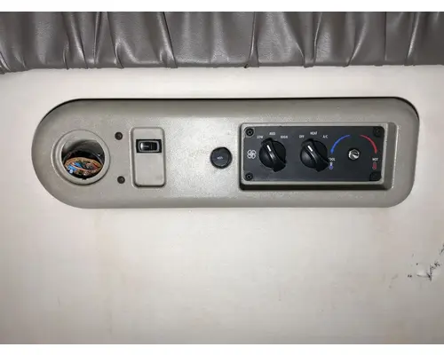 Sleeper MACK CX613 VISION Vander Haags Inc Cb