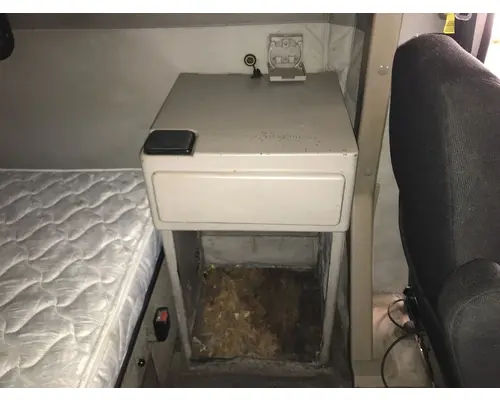 Sleeper MACK CX613 VISION Vander Haags Inc Cb