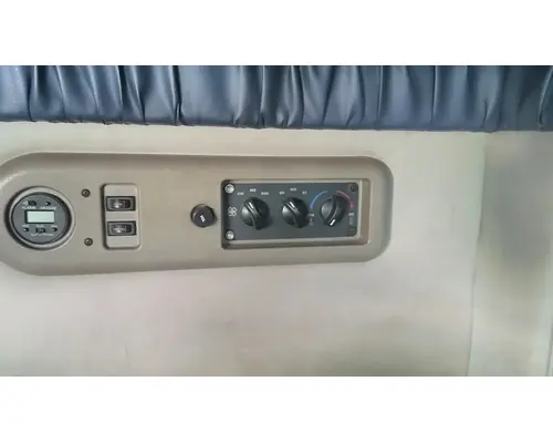 Temperature Control MACK CX613 LKQ Heavy Truck - Goodys