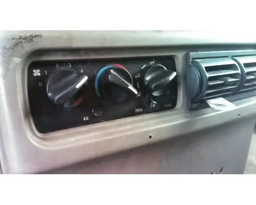 Temperature Control MACK CX613 LKQ Heavy Truck - Goodys