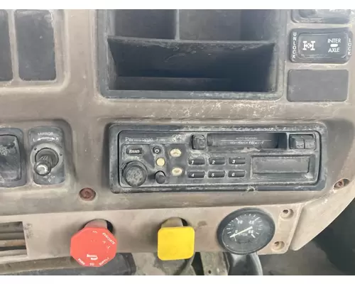 Radio Mack CX Vander Haags Inc Kc