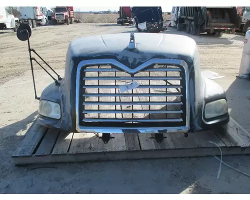 Grille MACK CXN612 LKQ Geiger Truck Parts