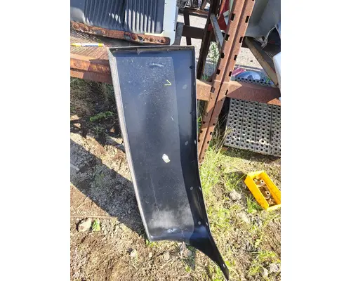 Sleeper Fairing MACK CXN613 Truck Salvage International Inc