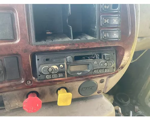 Radio Mack CXN Vander Haags Inc Kc