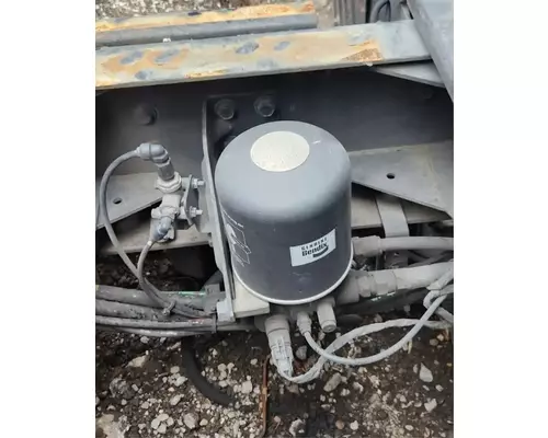 Air Dryer Mack CXU612 Complete Recycling Group LLC