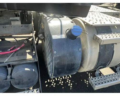DEF Tank MACK CXU612 Geco - Fresno