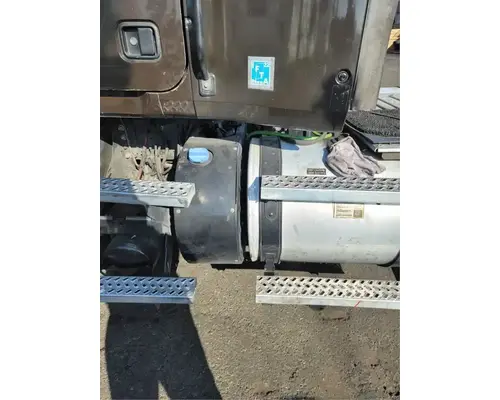 DEF Tank MACK CXU612 Geco - Fresno