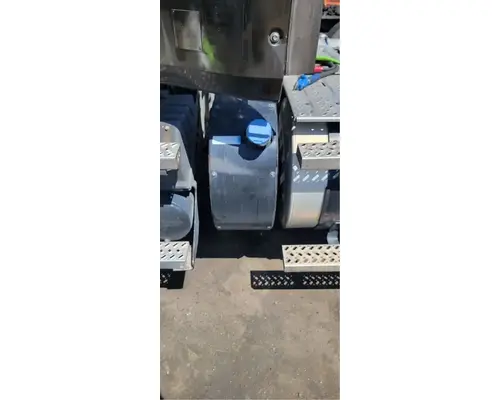 DEF Tank MACK CXU612 Geco - Fresno