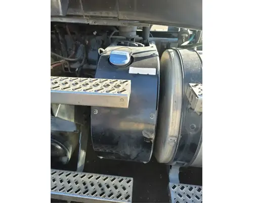 DEF Tank MACK CXU612 Geco - Dinuba