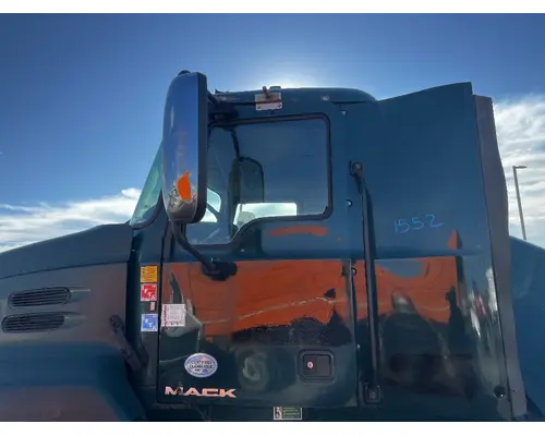 Door Assembly, Front MACK CXU612 DTI Trucks