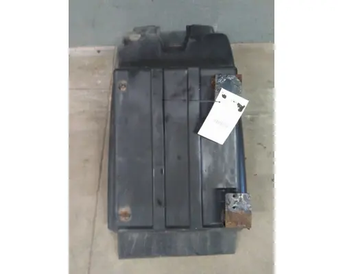 Fender Extension MACK CXU612 LKQ Geiger Truck Parts