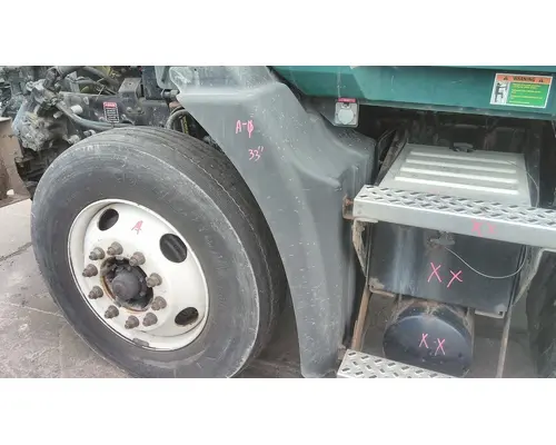 Fender Extension MACK CXU612 LKQ Heavy Truck - Goodys