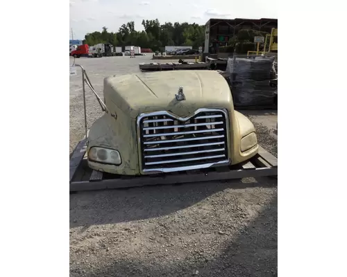 Hood Mack CXU612 River City Truck Parts Inc.