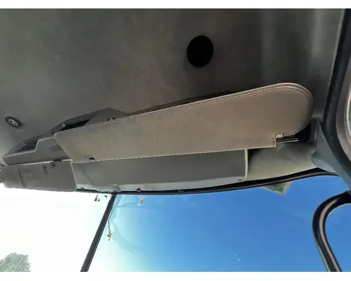Interior Sun Visor MACK CXU612 DTI Trucks