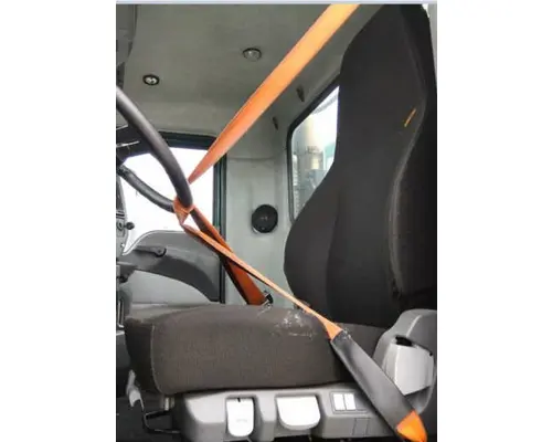 Seat, Front MACK CXU612 LKQ Geiger Truck Parts