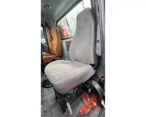 Seat, Front Mack CXU612 Complete Recycling Group LLC