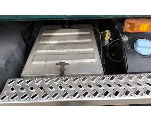 Tool Box MACK CXU612 LKQ Western Truck Parts