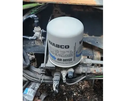 Air Dryer Mack CXU613 Complete Recycling Group LLC