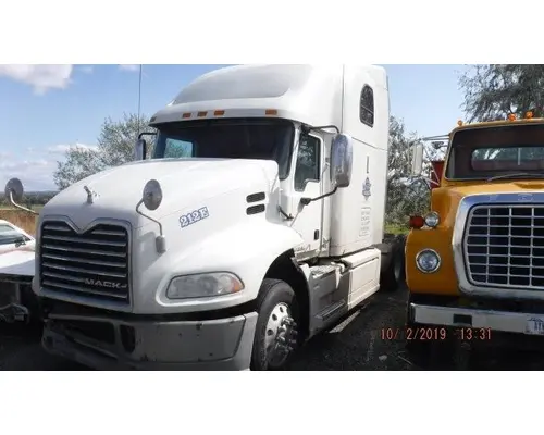 Cab Mack CXU613 Holst Truck Parts