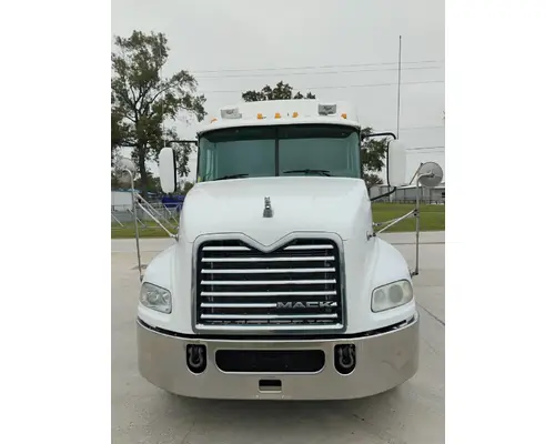 Complete Vehicle MACK CXU613 Crj Heavy Trucks And Parts