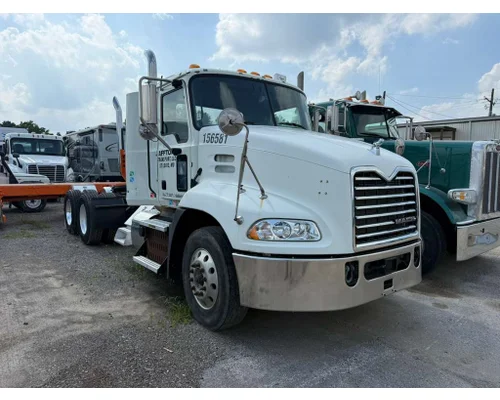 Complete Vehicle MACK CXU613 Crj Heavy Trucks And Parts
