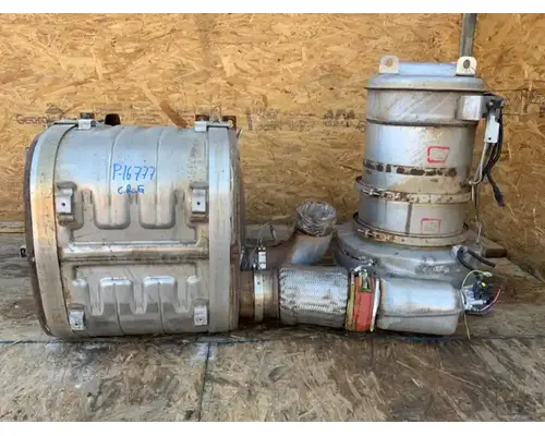 DPF (Diesel Particulate Filter) Mack CXU613 Complete Recycling Group LLC
