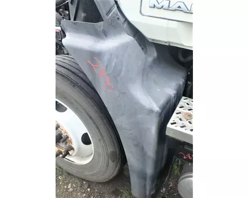 Fender Extension MACK CXU613 Sam's Riverside Truck Parts Inc
