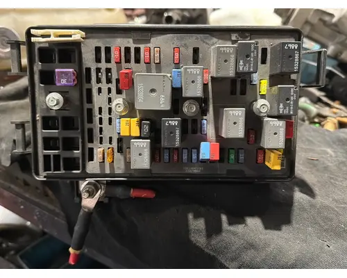 Fuse Box MACK CXU613 Truck Salvage International Inc