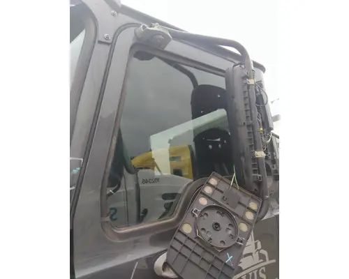 Door Glass, Front MACK CXU613 LKQ Evans Heavy Truck Parts