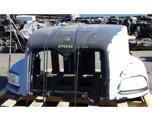Hood Mack CXU613 Garabedian Equipment Company