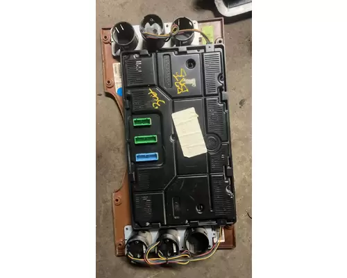 Instrument Cluster MACK CXU613 Big Rig Truck Salvage, LLC