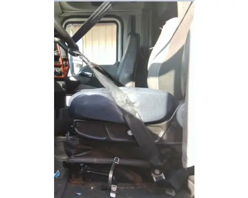 Seat, Front MACK CXU613 LKQ Geiger Truck Parts