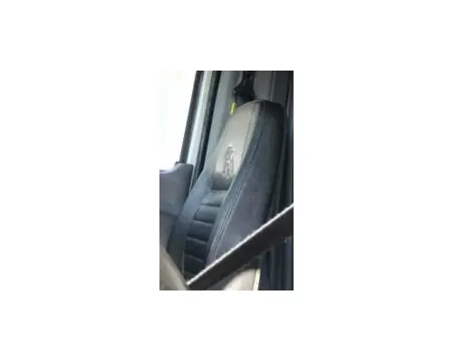 Seat, Front MACK CXU613 LKQ Geiger Truck Parts