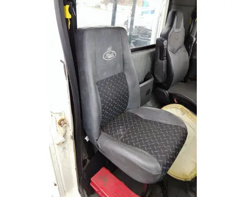 Seat, Front MACK CXU613 LKQ Heavy Truck Maryland