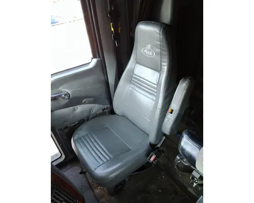 Seat, Front MACK CXU613 LKQ Heavy Truck Maryland