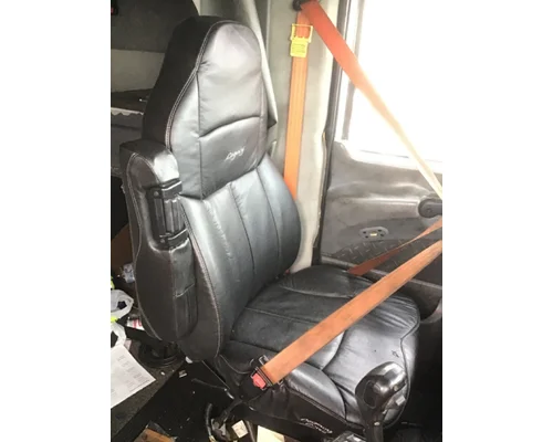 Seat, Front MACK CXU613 LKQ Heavy Truck - Goodys