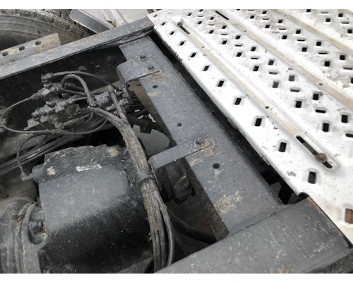 Frame Mack CXU Vander Haags Inc CB
