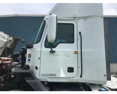 Cab Mack CXU Vander Haags Inc Kc