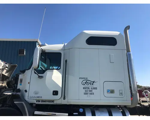 Cab Mack CXU Vander Haags Inc Kc