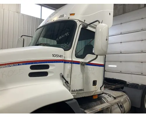 Cab Mack CXU Vander Haags Inc WM
